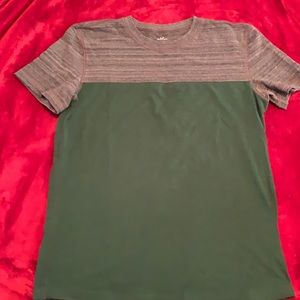 American Eagle flex t-shirt